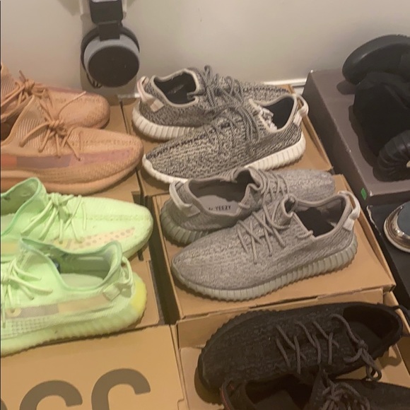Yezzy boosts selling at cost!! Do your research main image 8